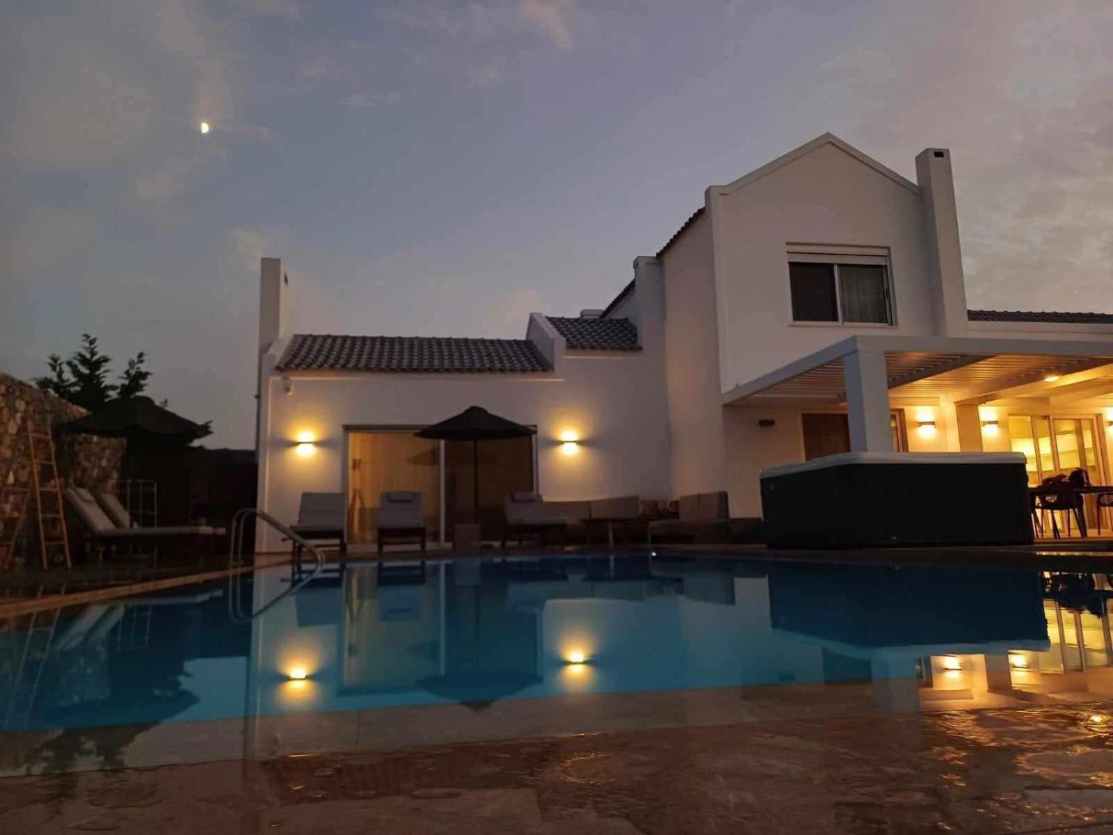 Melia With Heated Pool *